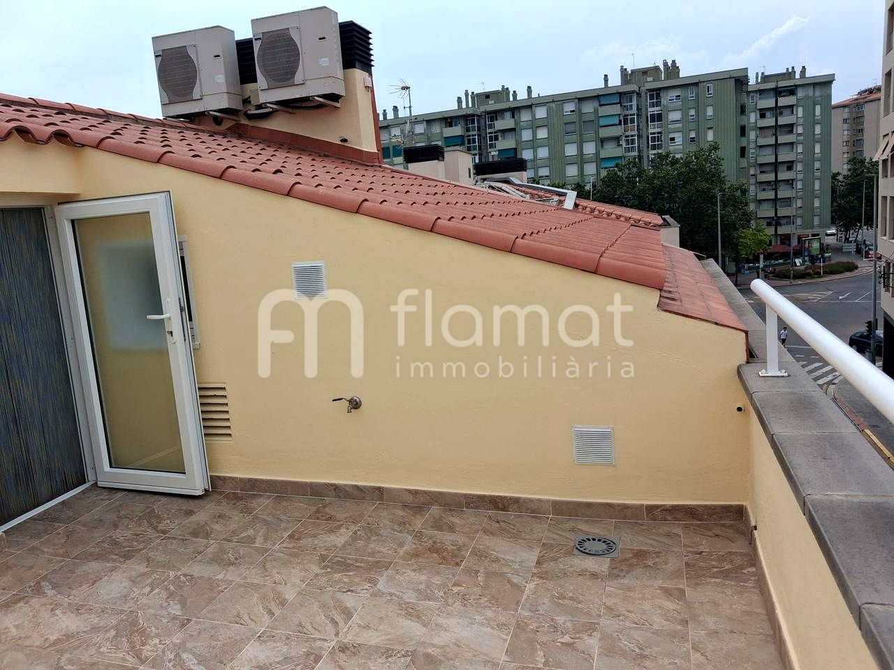 pisos en sabadell · carrer-de-francesc-bellapart-08208 285000€