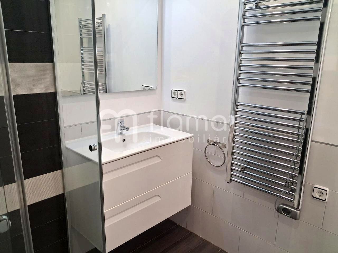 pisos en sabadell · carrer-de-francesc-bellapart-08208 285000€