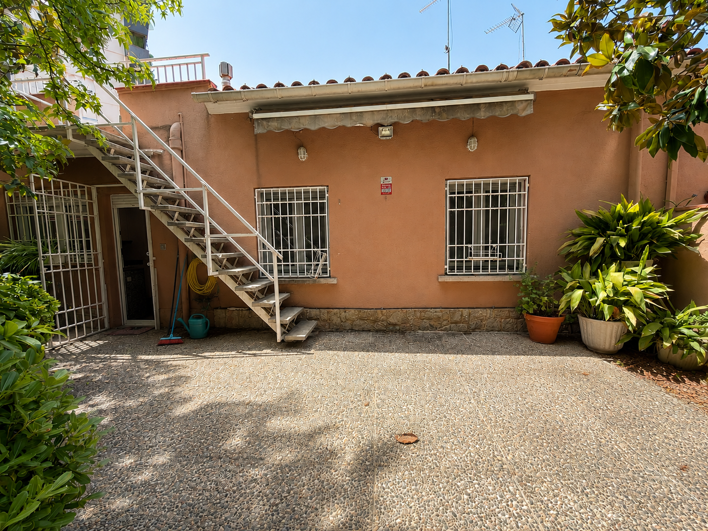 villas en sabadell · carrer-de-l'estalvi-08206 375000€