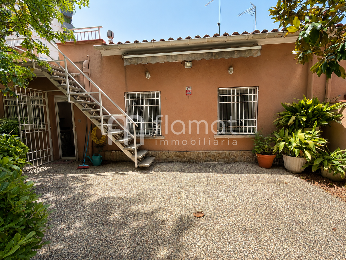 villas en sabadell · carrer-de-l'estalvi-08206 365000€