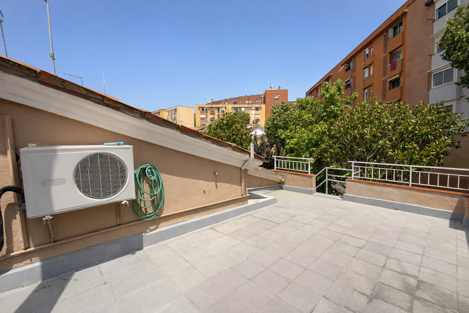villas en sabadell · carrer-de-l'estalvi-08206 375000€