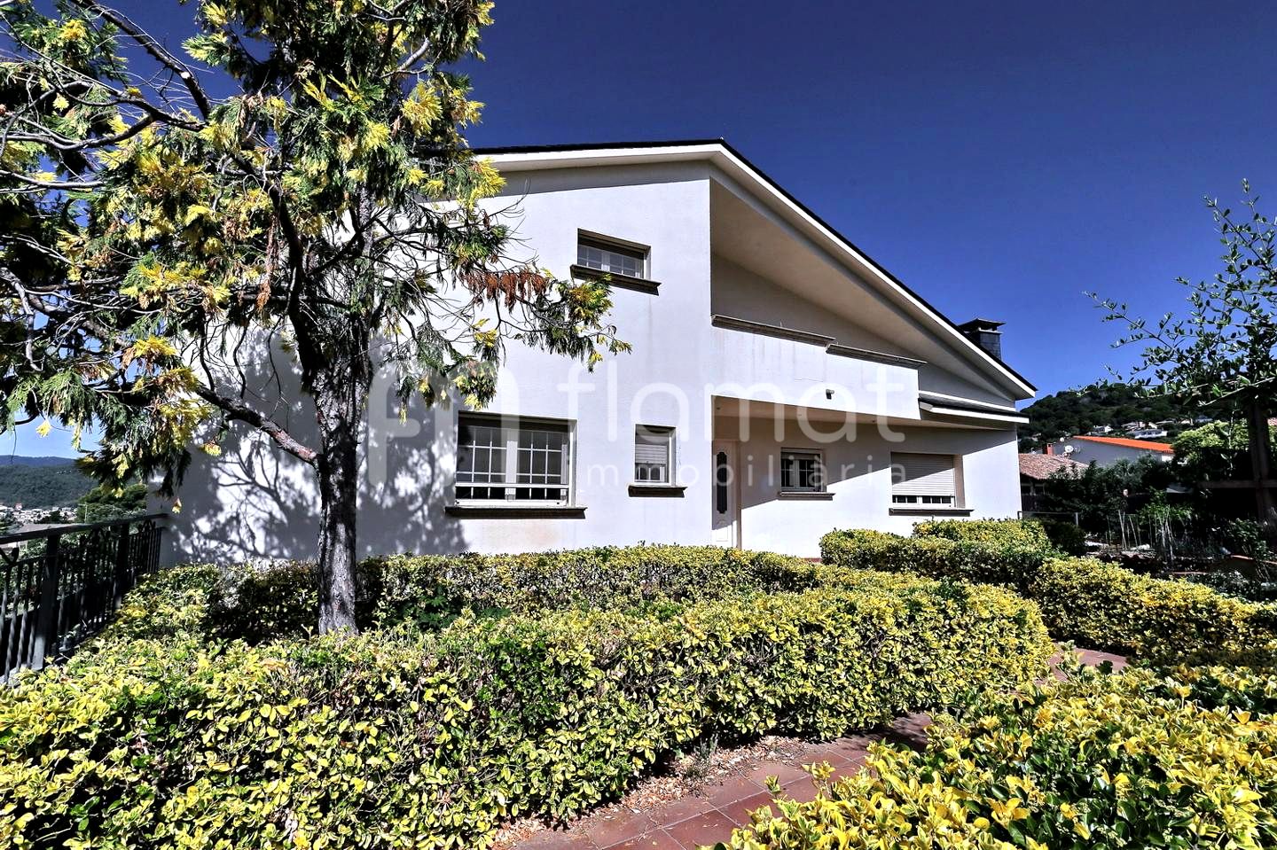 villas en caldes-de-montbui · carrer-palmera-08140 460000€