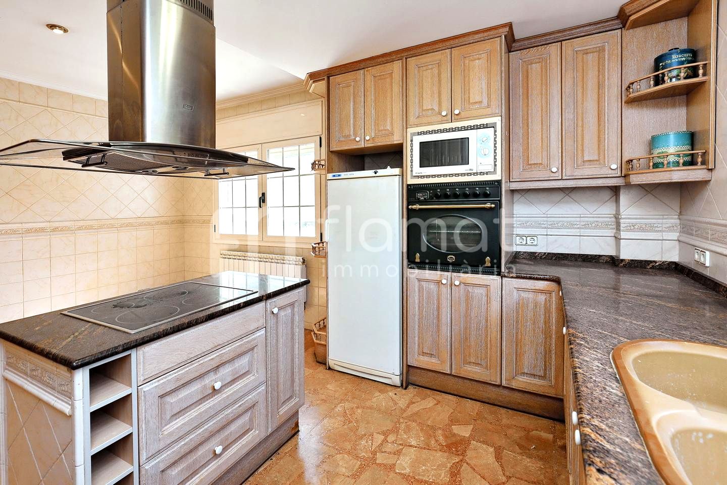 villas en caldes-de-montbui · carrer-palmera-08140 460000€