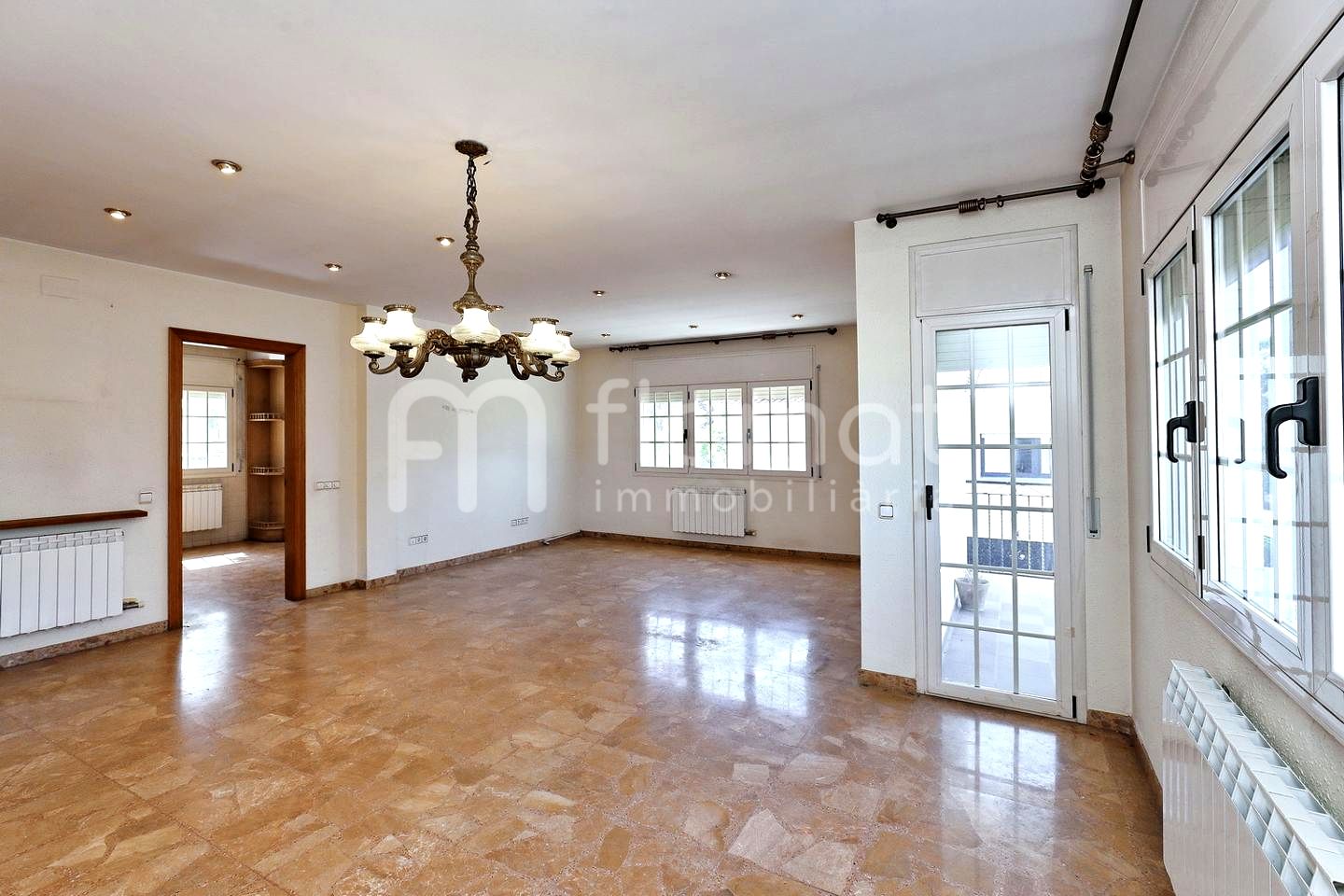 villas en caldes-de-montbui · carrer-palmera-08140 460000€