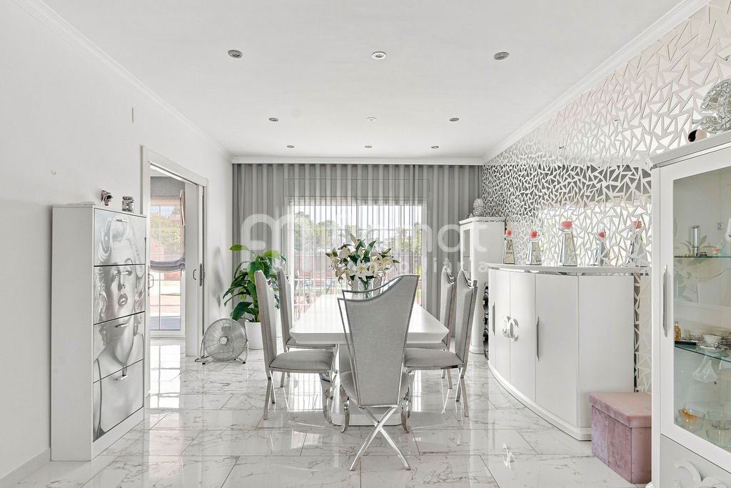 villas en terrassa · carrer-d'anglaterra-08228 839000€