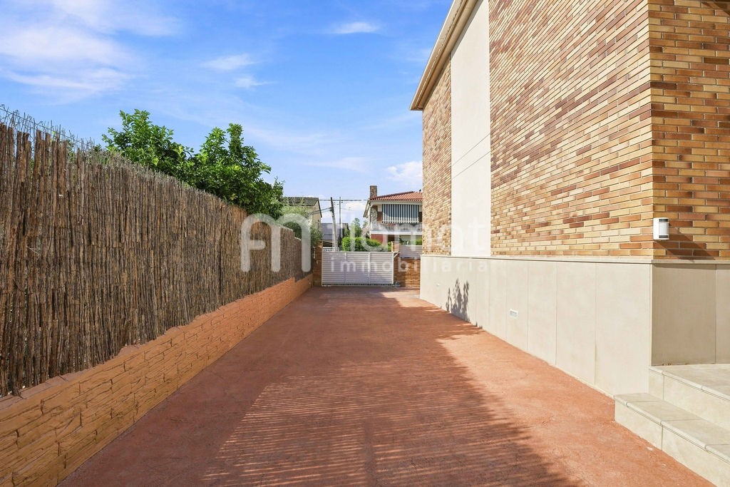 villas en terrassa · carrer-d'anglaterra-08228 839000€