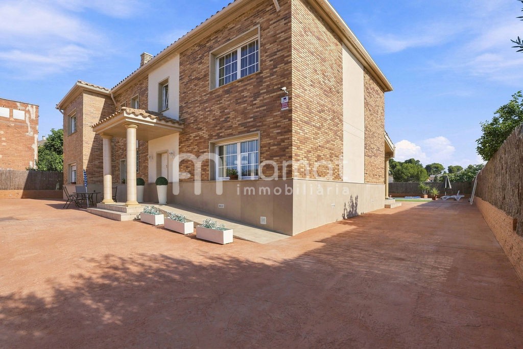 villas en terrassa · carrer-d'anglaterra-08228 839000€