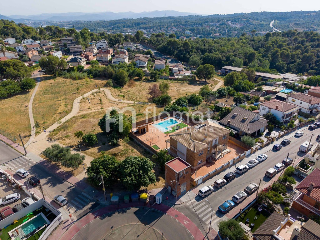 villas en terrassa · carrer-d'anglaterra-08228 839000€