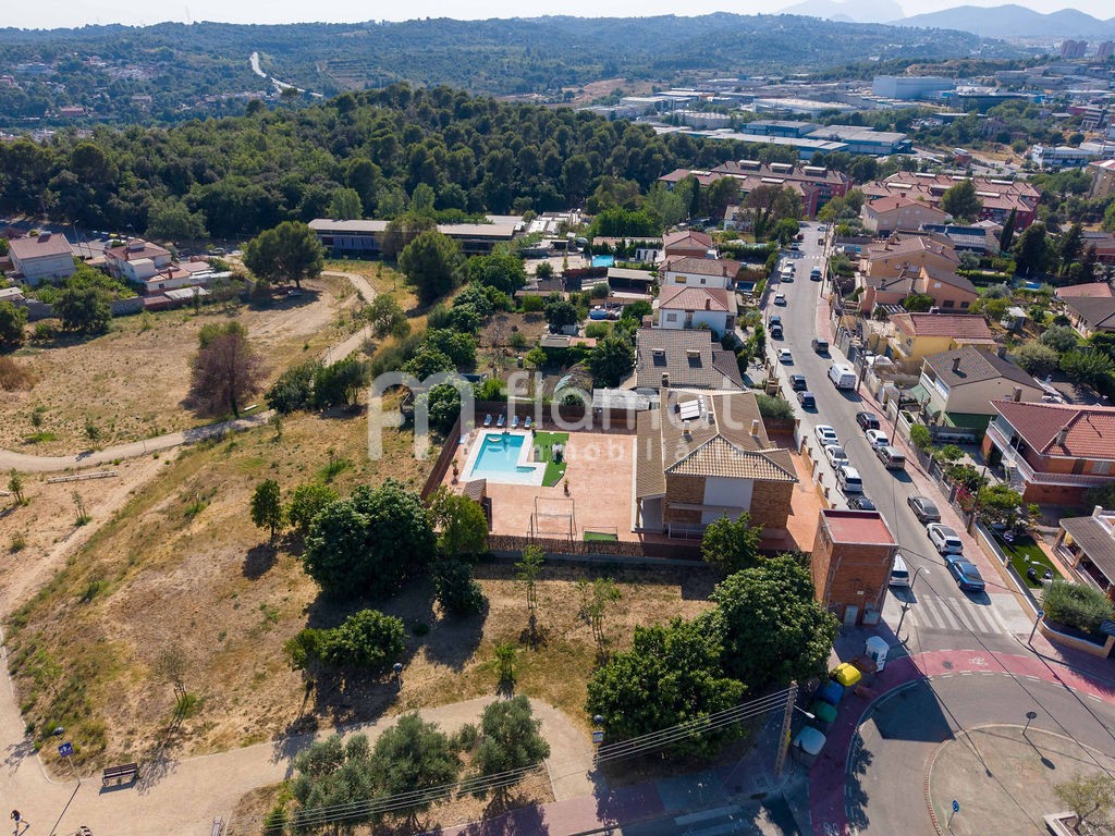 villas en terrassa · carrer-d'anglaterra-08228 839000€