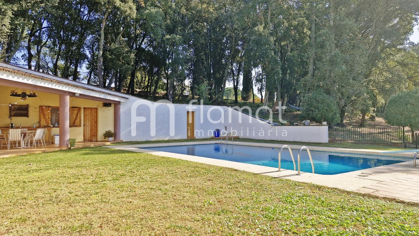casa--chalet en sant-feliu-de-buixalleu · cami-de-santa-barbara-1-17451 810000€