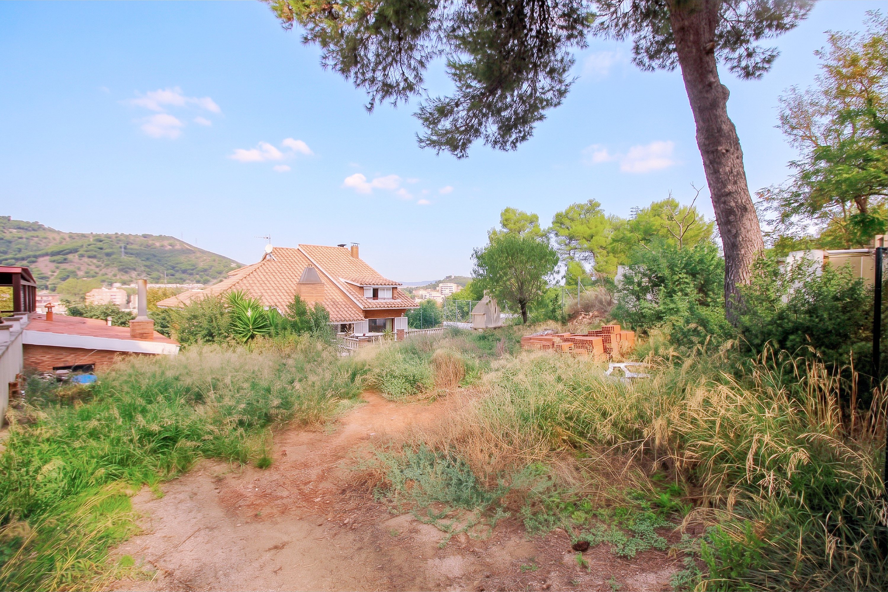 villas en montcada-i-reixac · carrer-quixot-08110 799000€