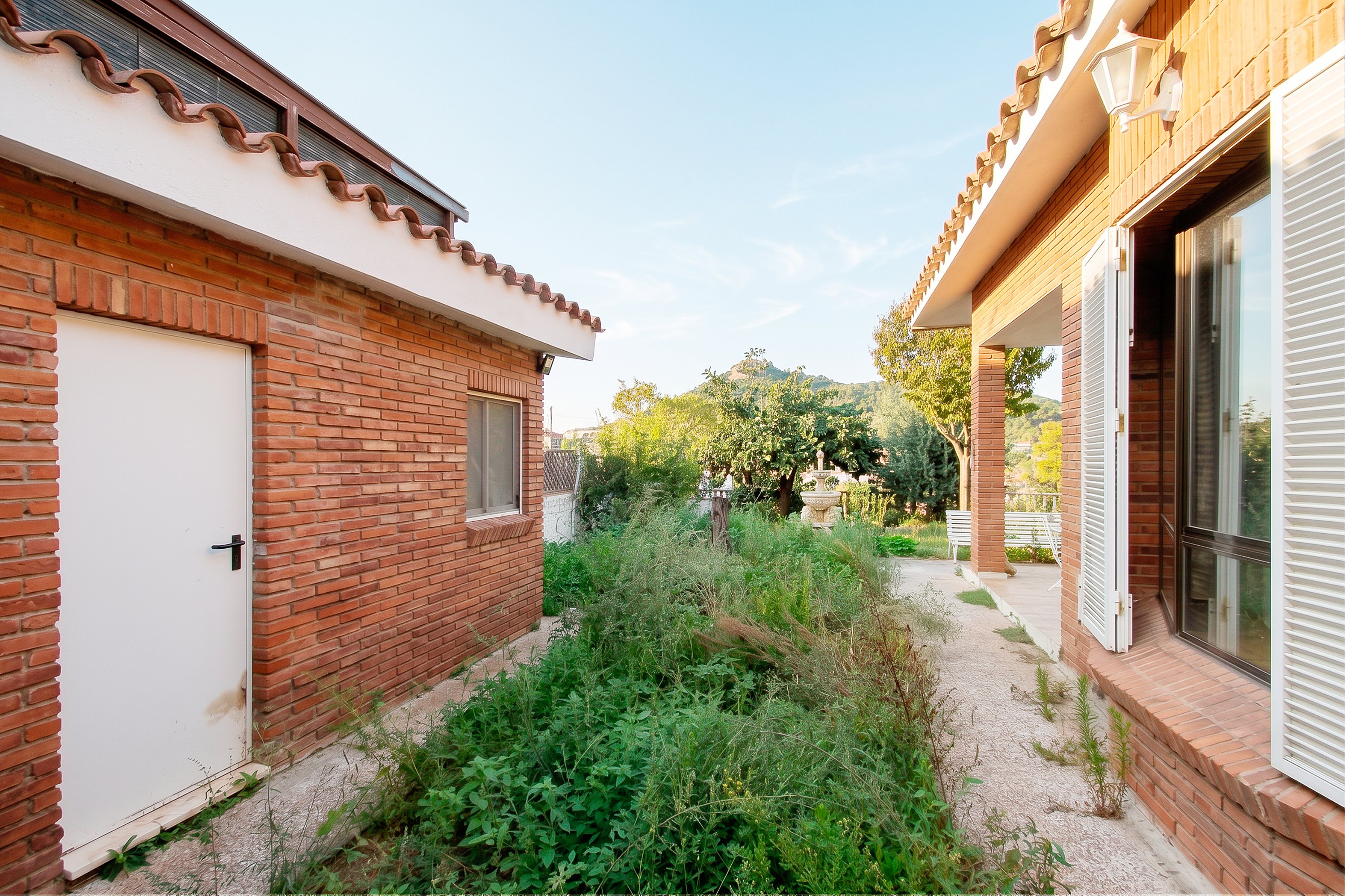 villas en montcada-i-reixac · carrer-quixot-08110 799000€