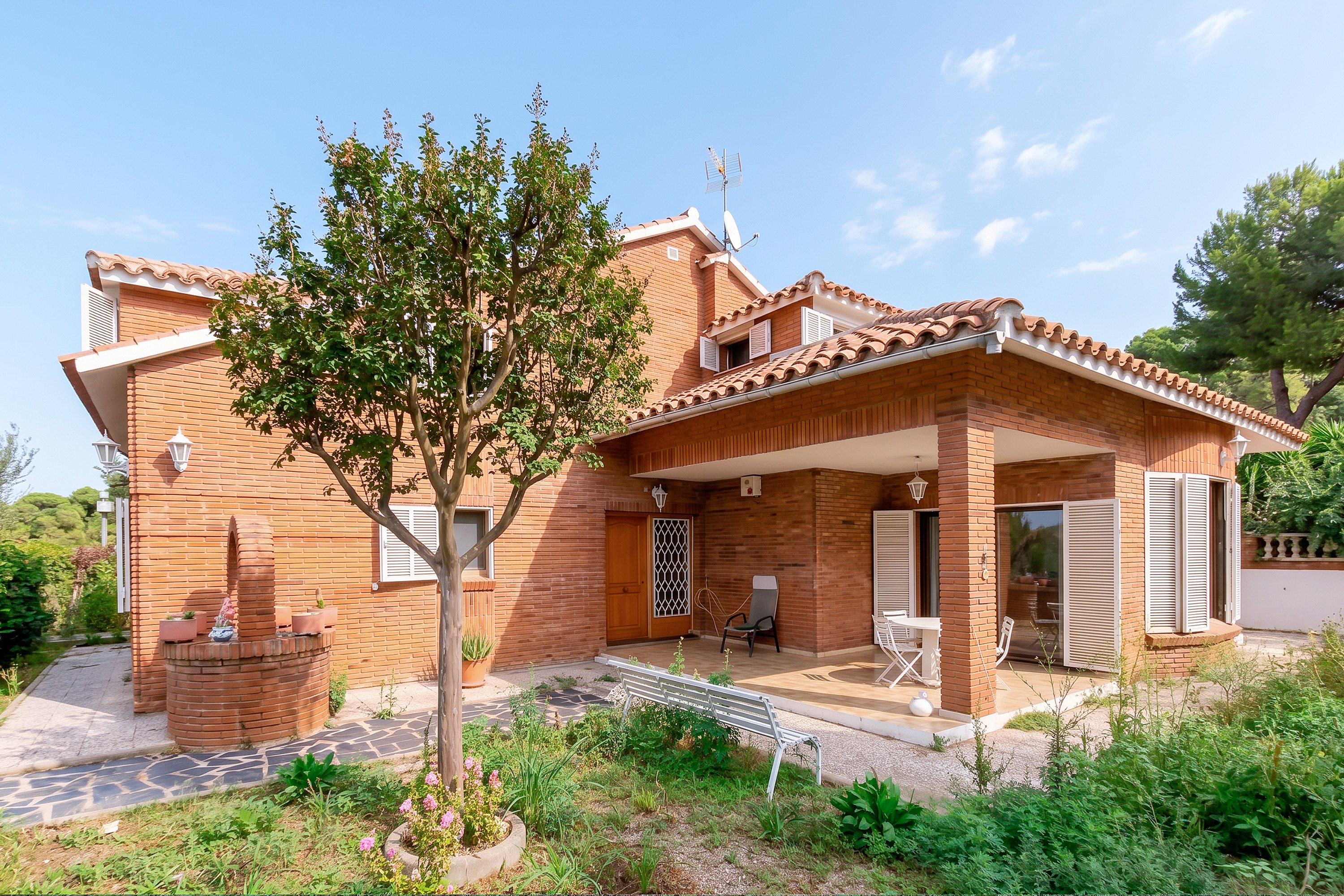 villas en montcada-i-reixac · carrer-quixot-08110 799000€