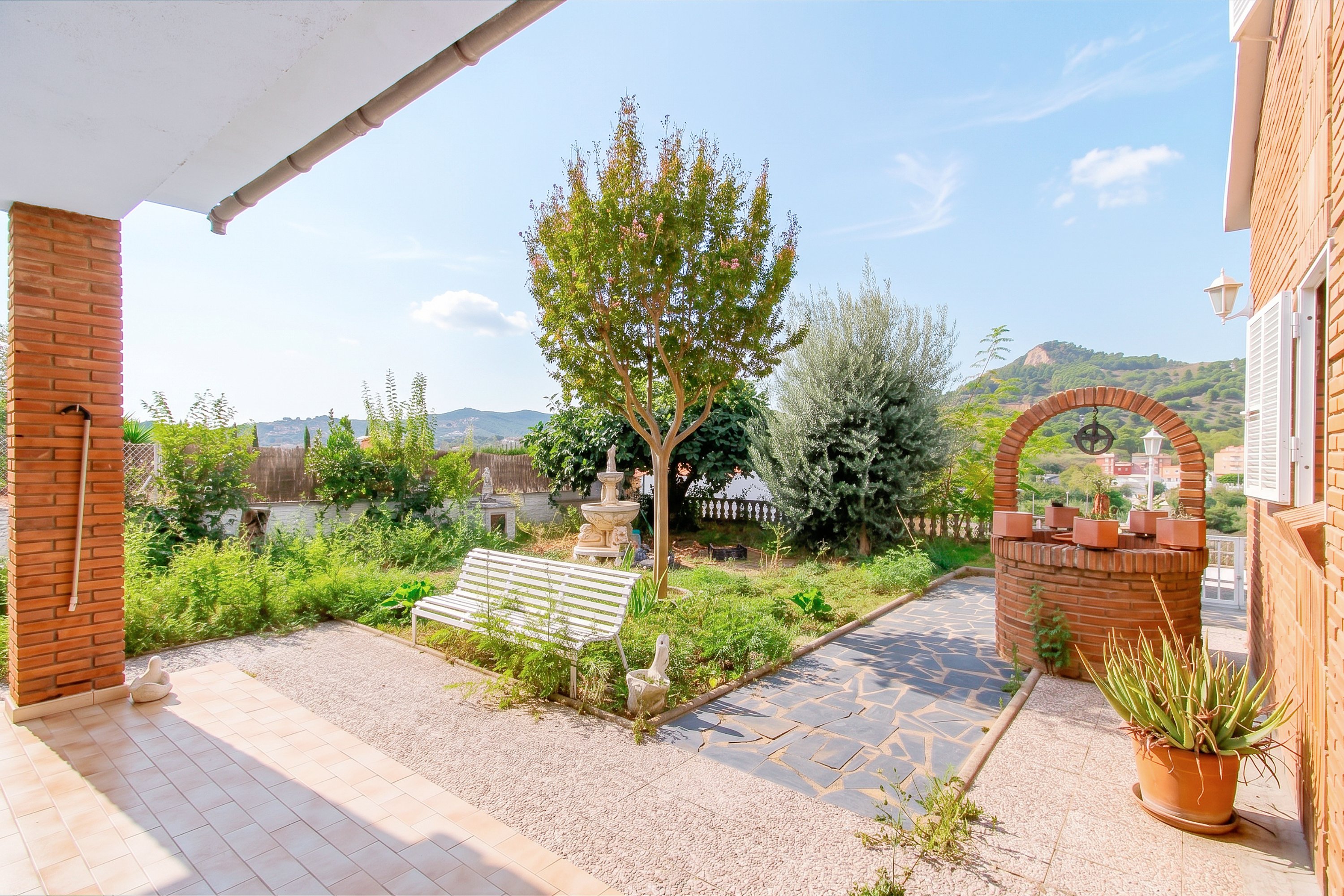 villas en montcada-i-reixac · carrer-quixot-08110 799000€