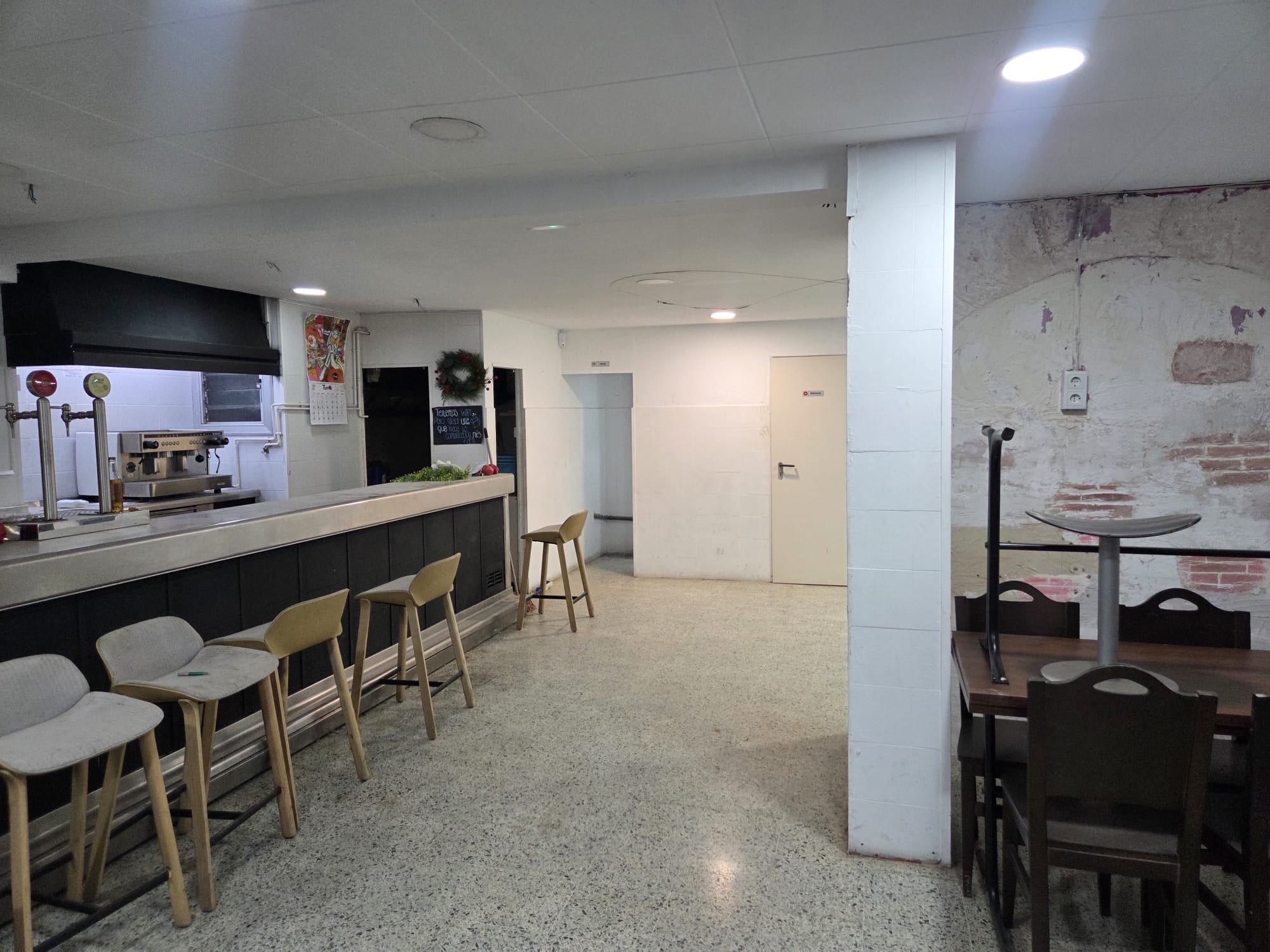 locales-comerciales en santa-coloma-de-gramenet · carrer-de-napols-08921 105000€