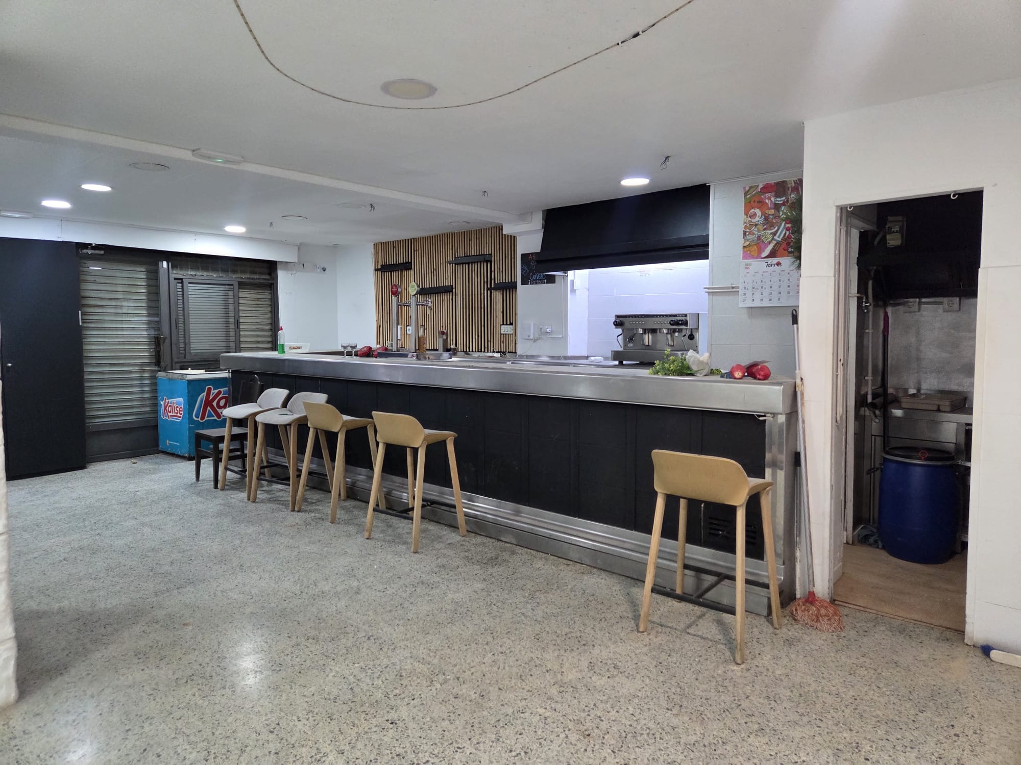 locales-comerciales en santa-coloma-de-gramenet · carrer-de-napols-08921 105000€