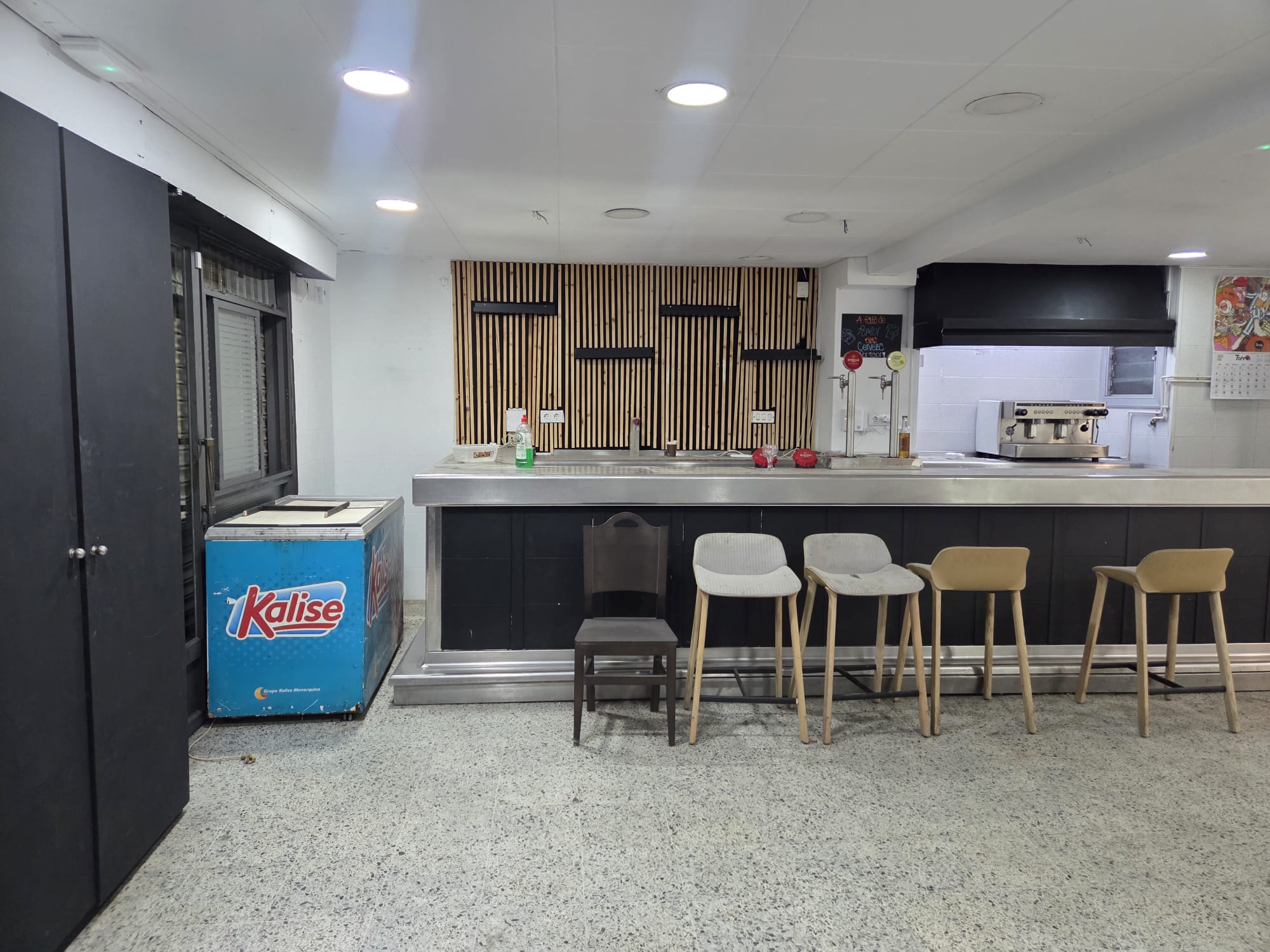 locales-comerciales en santa-coloma-de-gramenet · carrer-de-napols-08921 105000€
