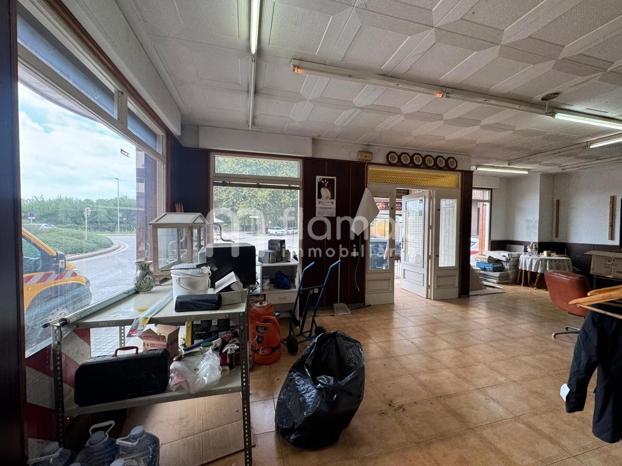 locales-comerciales en blanes · 17300-blanes 73000€