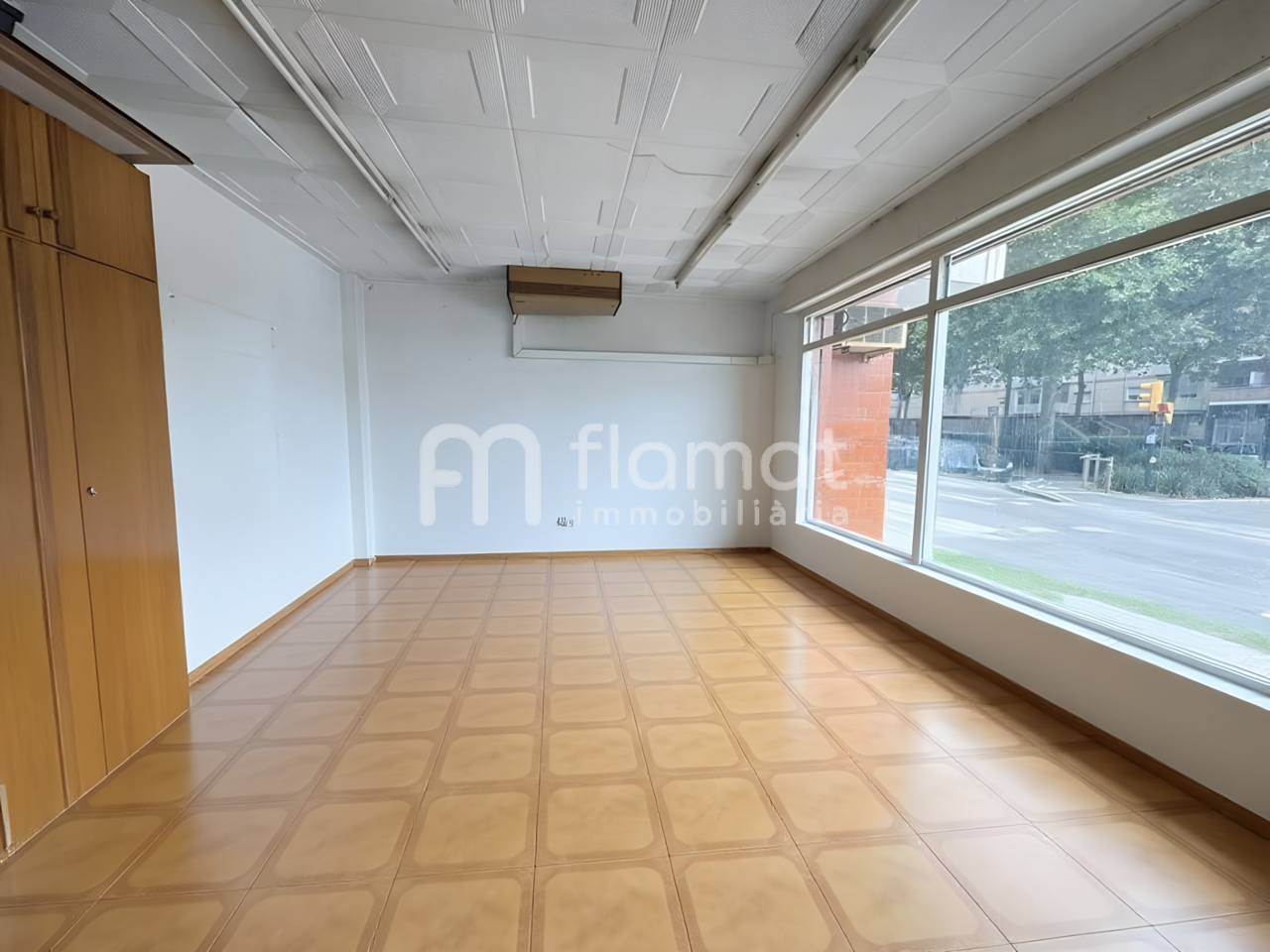 locales-comerciales en blanes · 17300-blanes 73000€