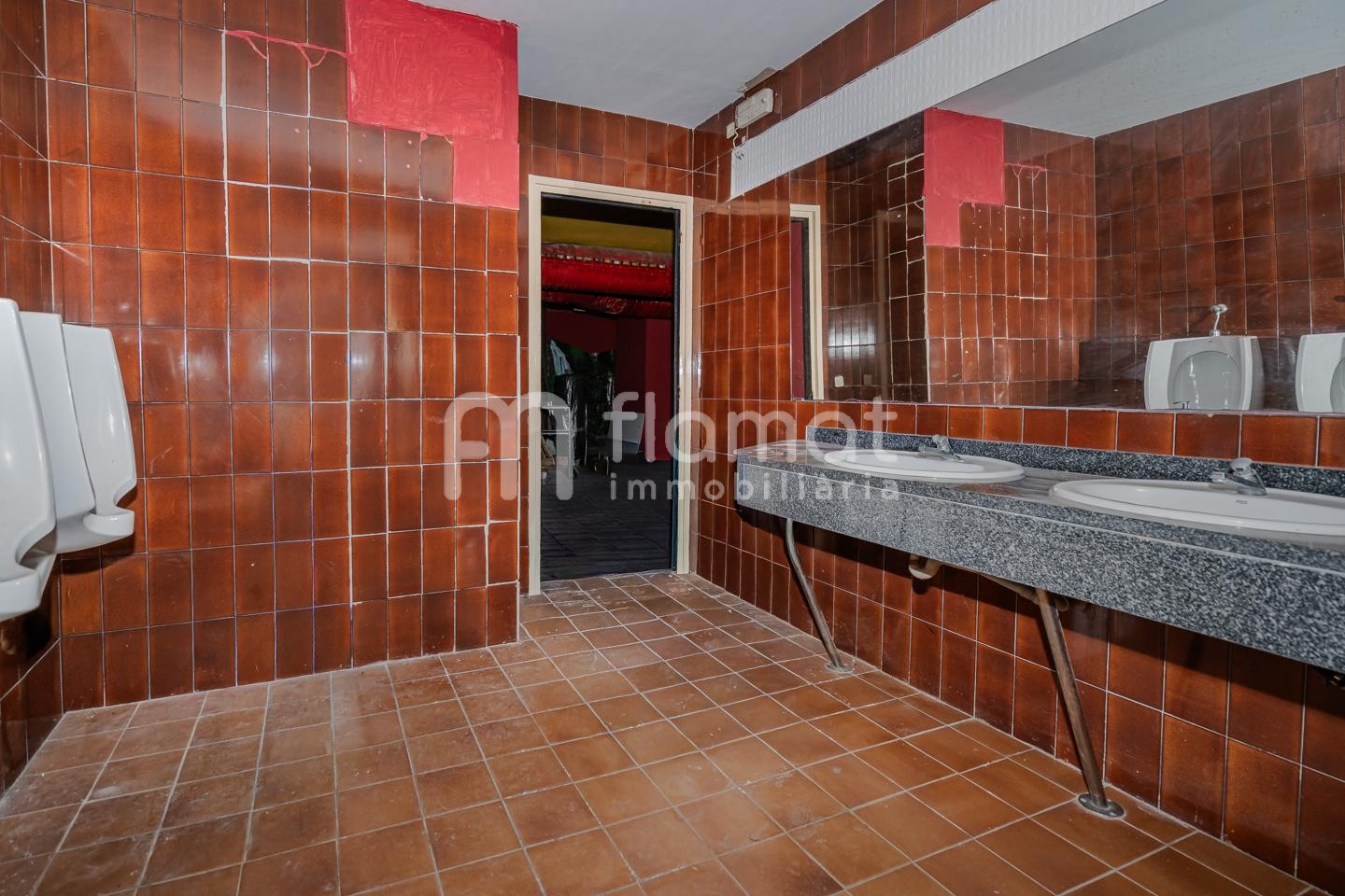 locales-comerciales en blanes · pins 195000€