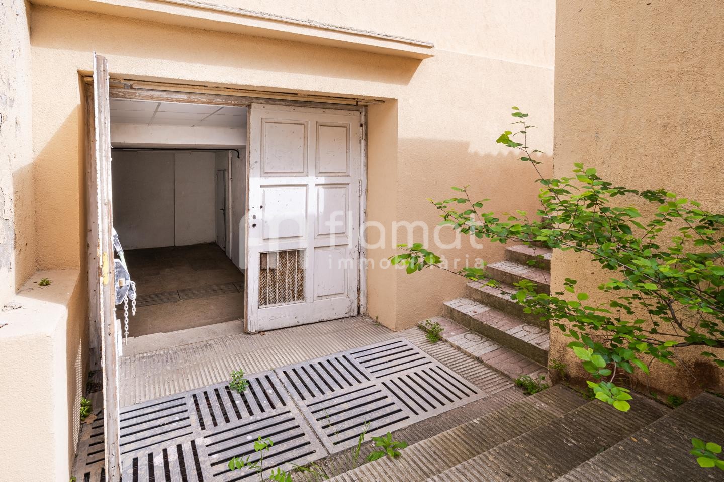 locales-comerciales en blanes · pins 195000€