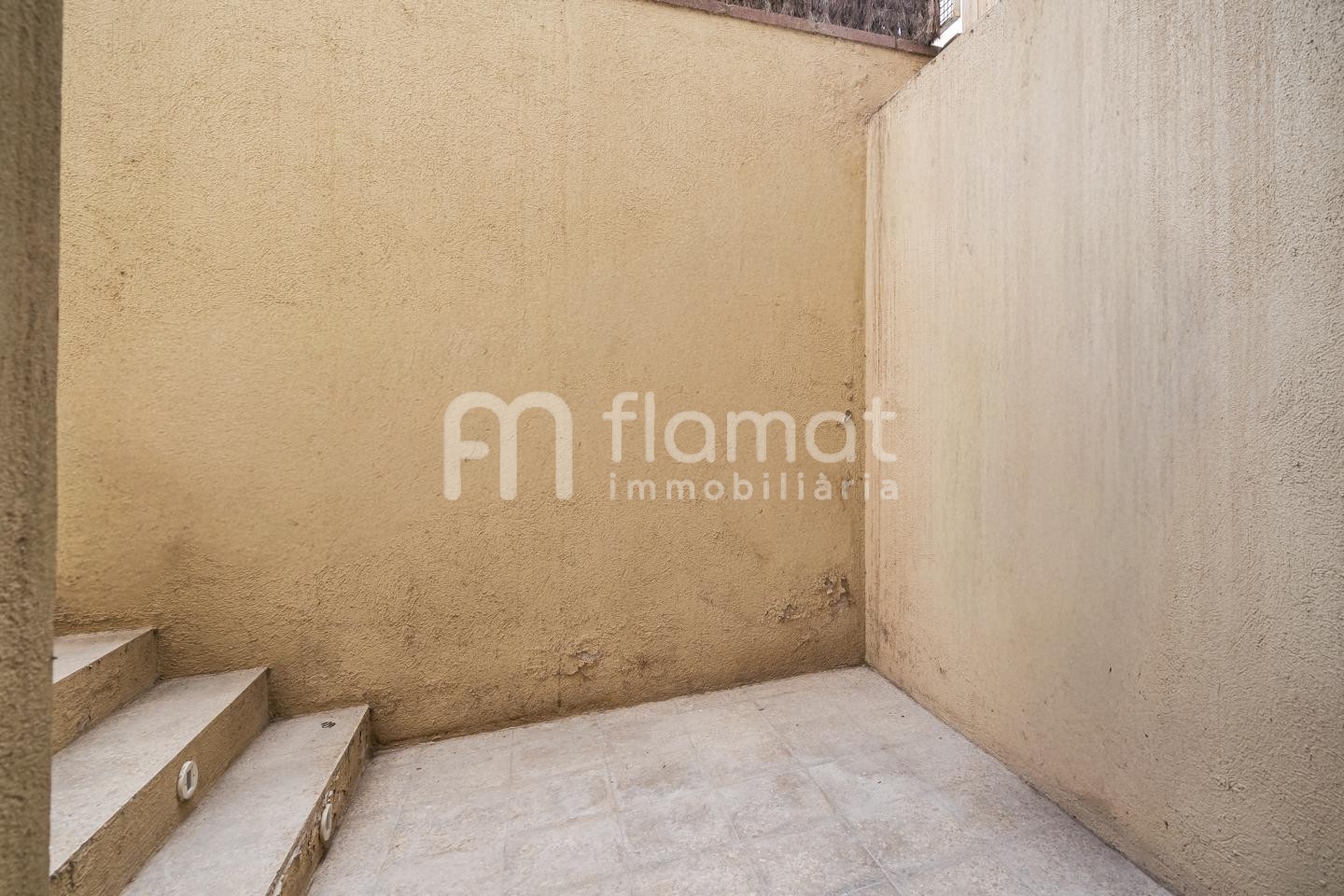 locales-comerciales en blanes · pins 195000€