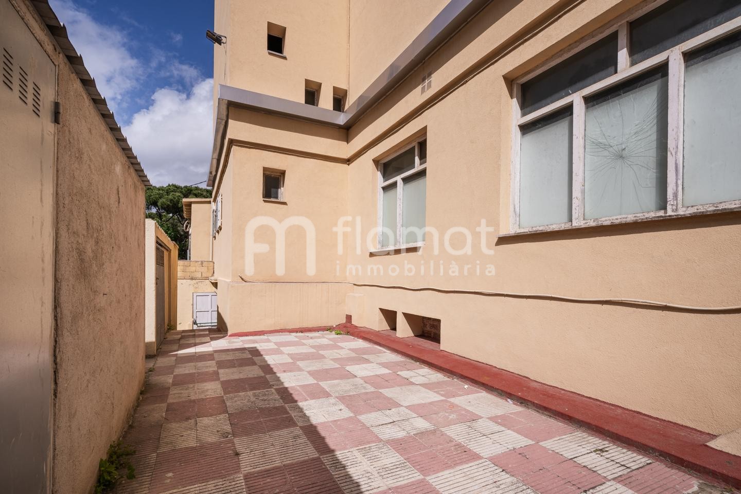 locales-comerciales en blanes · pins 195000€