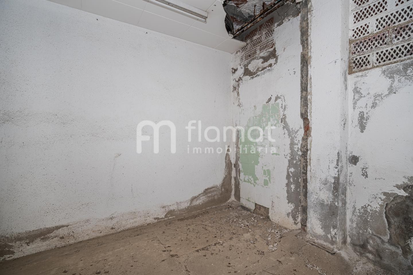 locales-comerciales en blanes · pins 195000€