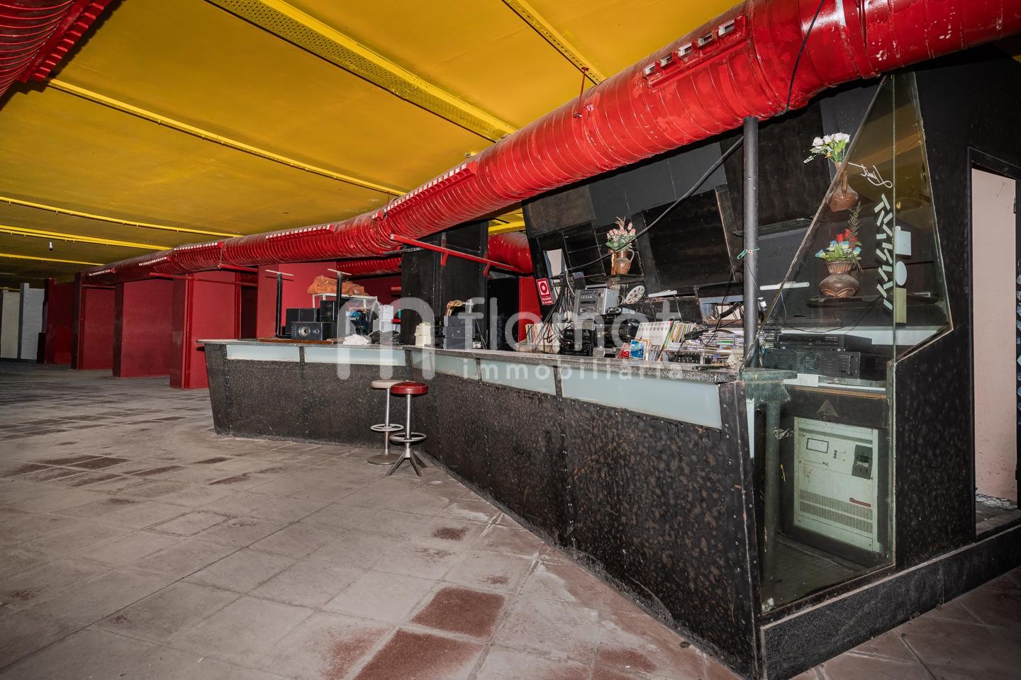 locales-comerciales en blanes · pins 195000€