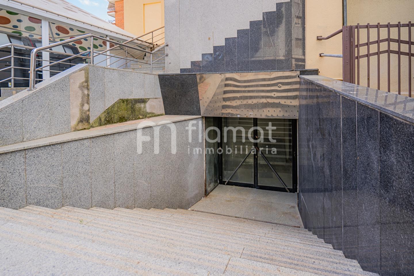 locales-comerciales en blanes · pins 195000€