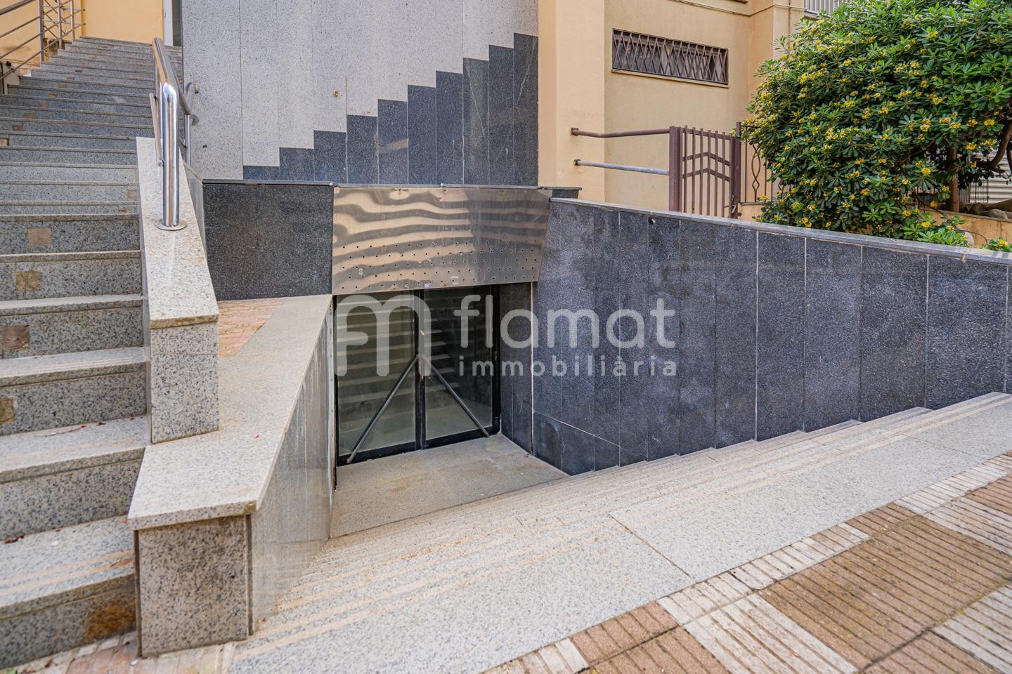 locales-comerciales en blanes · pins 195000€