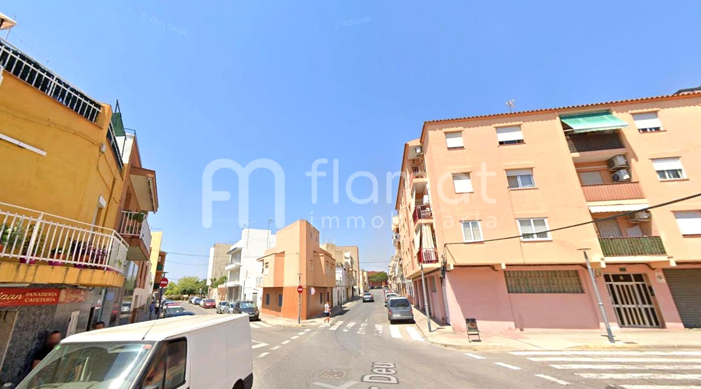 pisos en tarragona · carrer-deu-35-43100 48000€