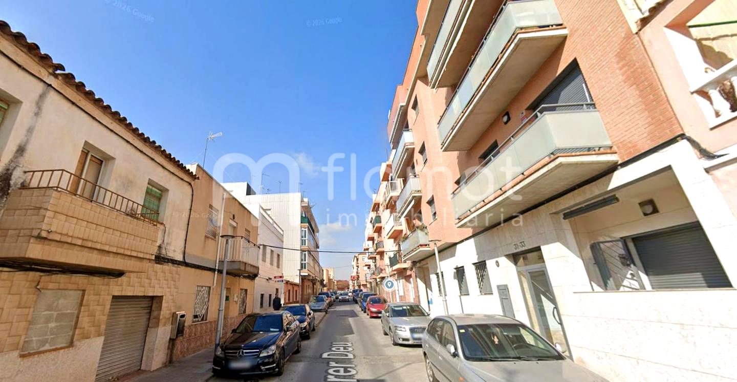 pisos en tarragona · carrer-deu-35-43100 48000€