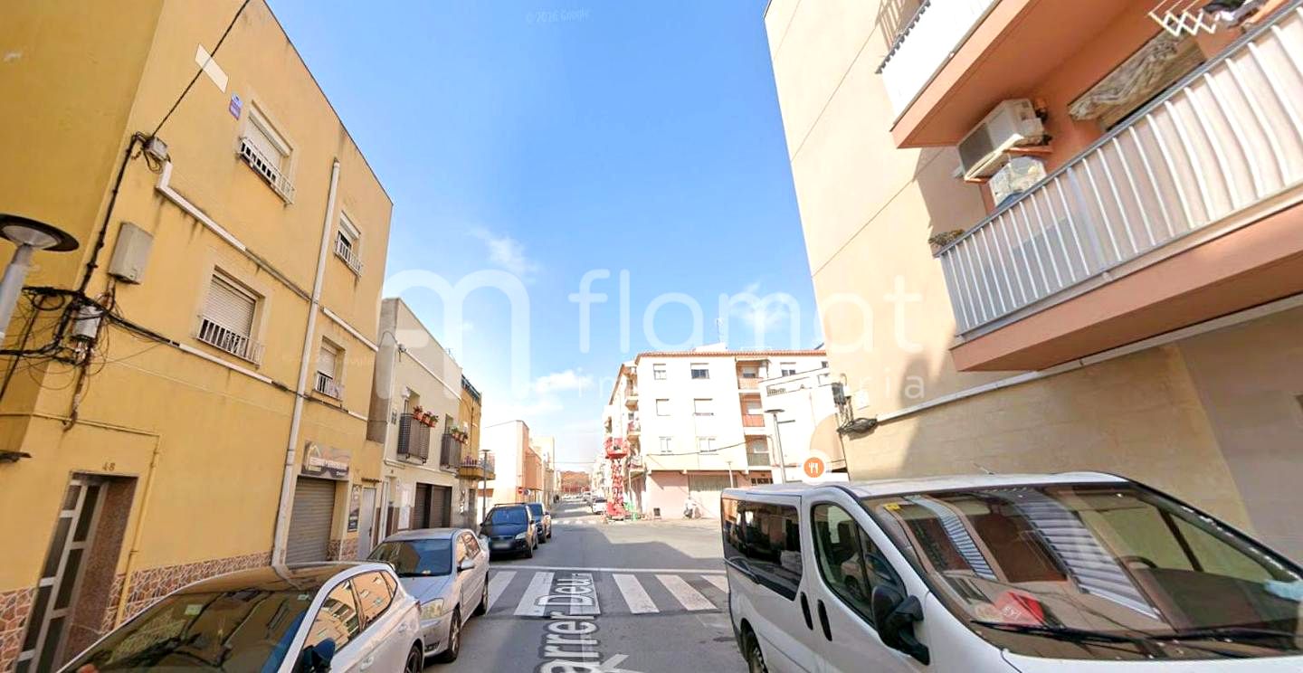 pisos en tarragona · carrer-deu-35-43100 48000€