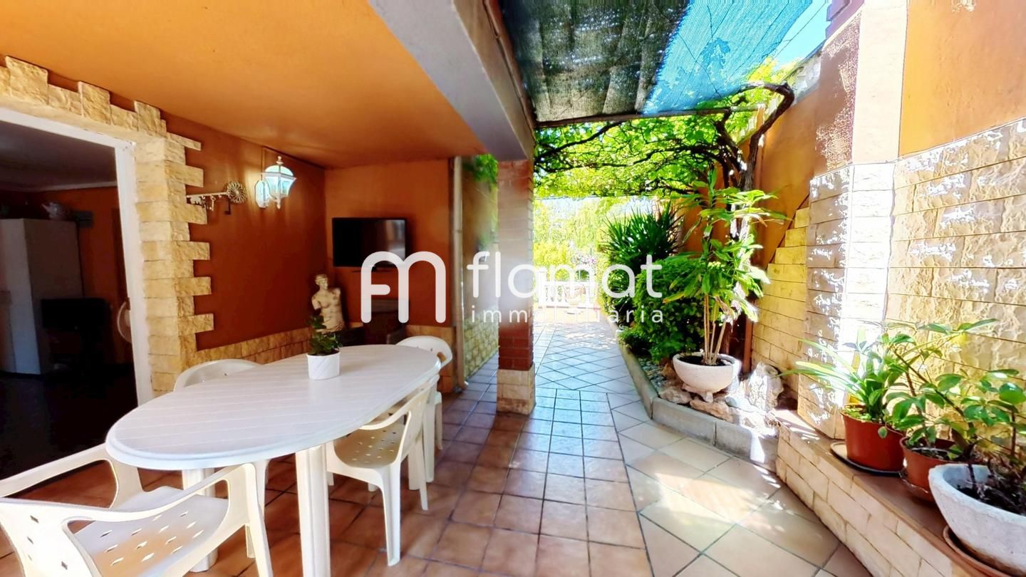 villas en el-catllar · carrer-de-salvador-segui-3-43764 358000€
