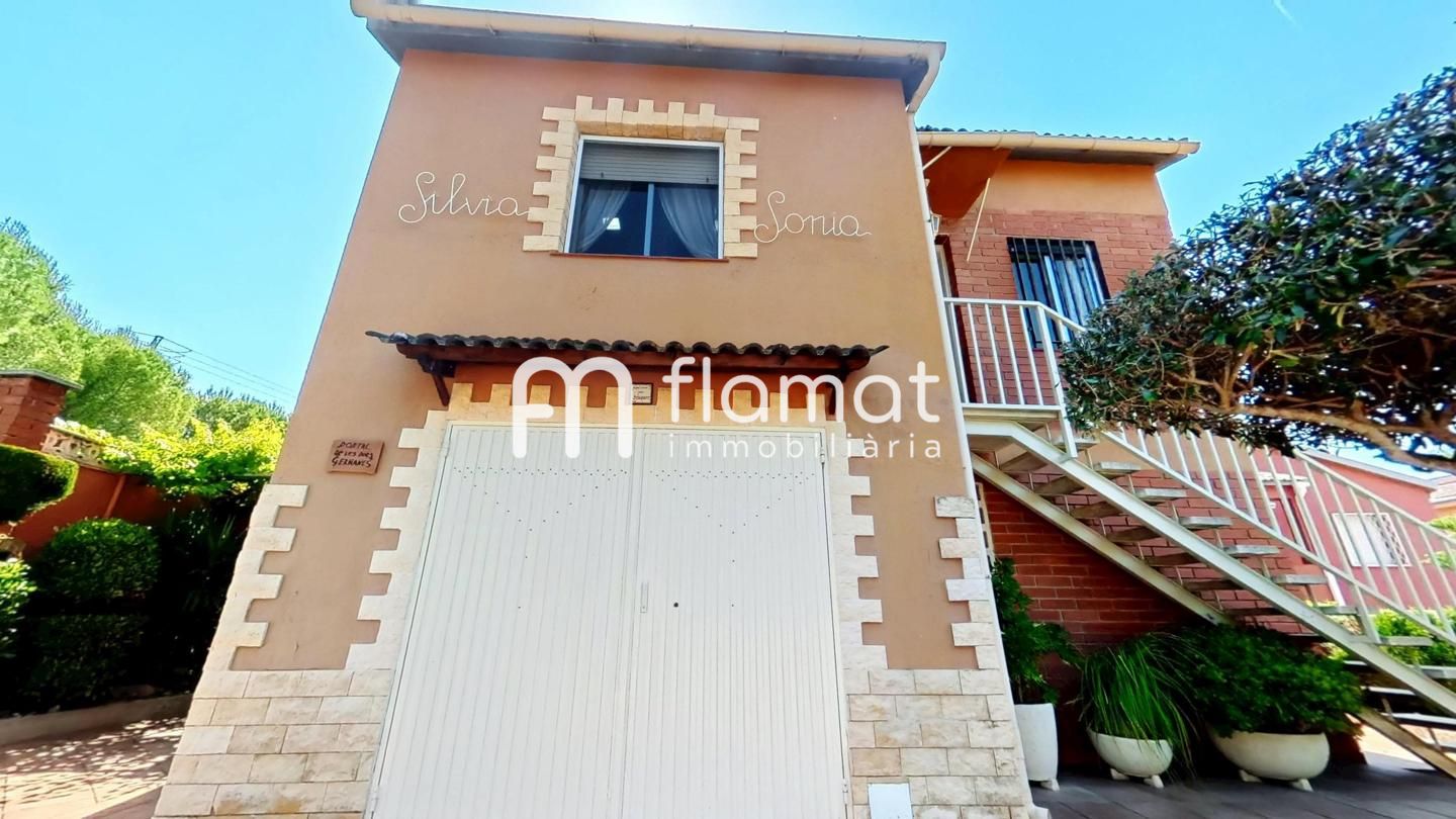 villas en el-catllar · carrer-de-salvador-segui-3-43764 358000€