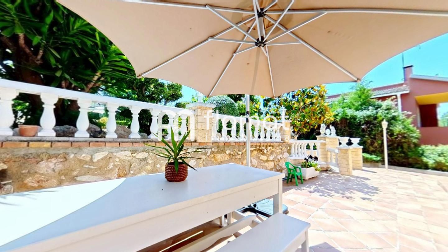 villas en el-catllar · carrer-de-salvador-segui-3-43764 358000€