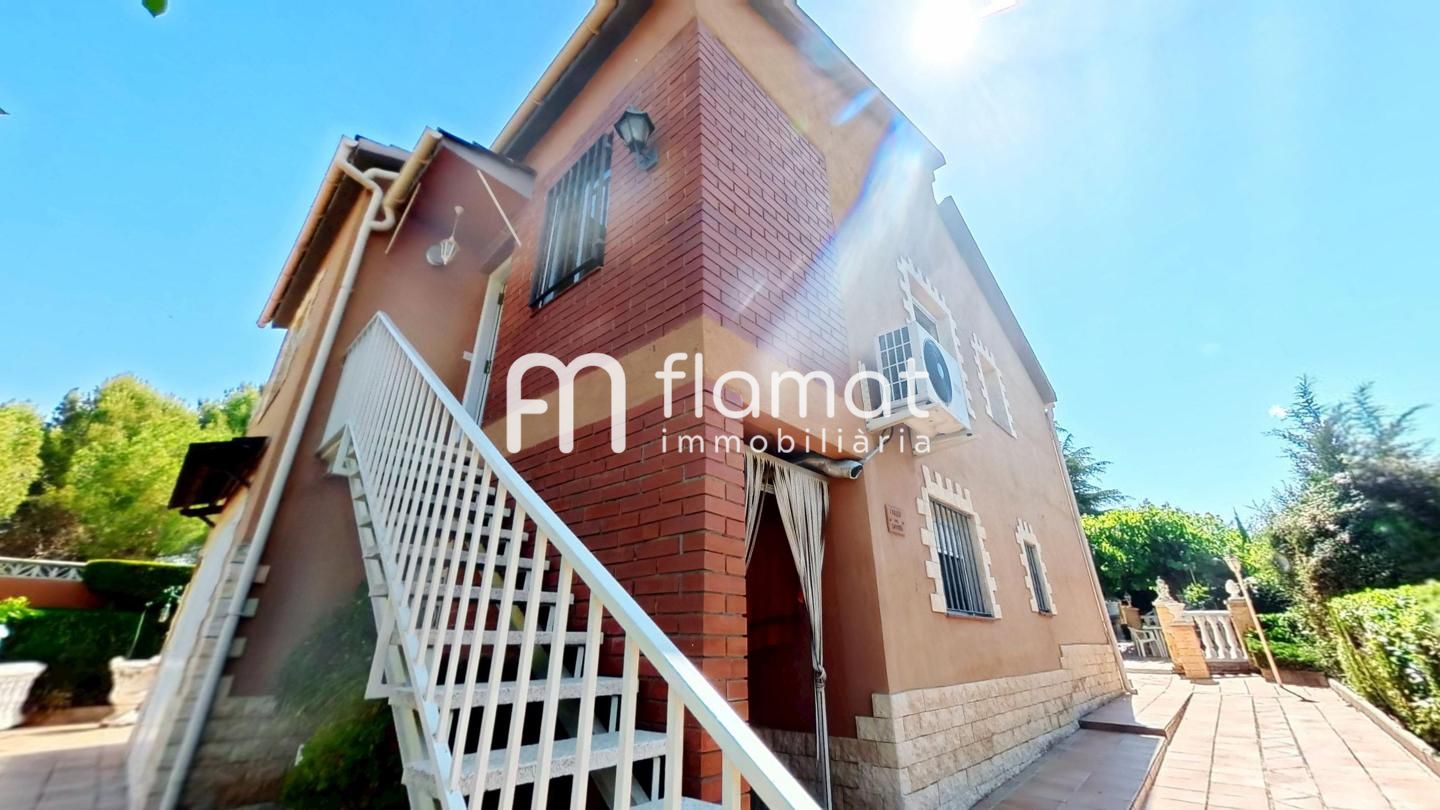 villas en el-catllar · carrer-de-salvador-segui-3-43764 358000€