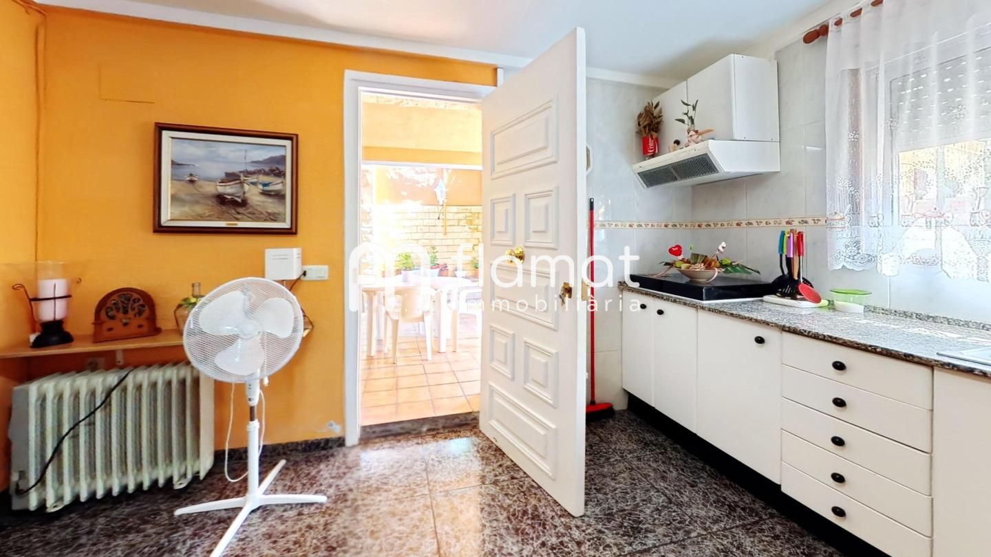 villas en el-catllar · carrer-de-salvador-segui-3-43764 358000€