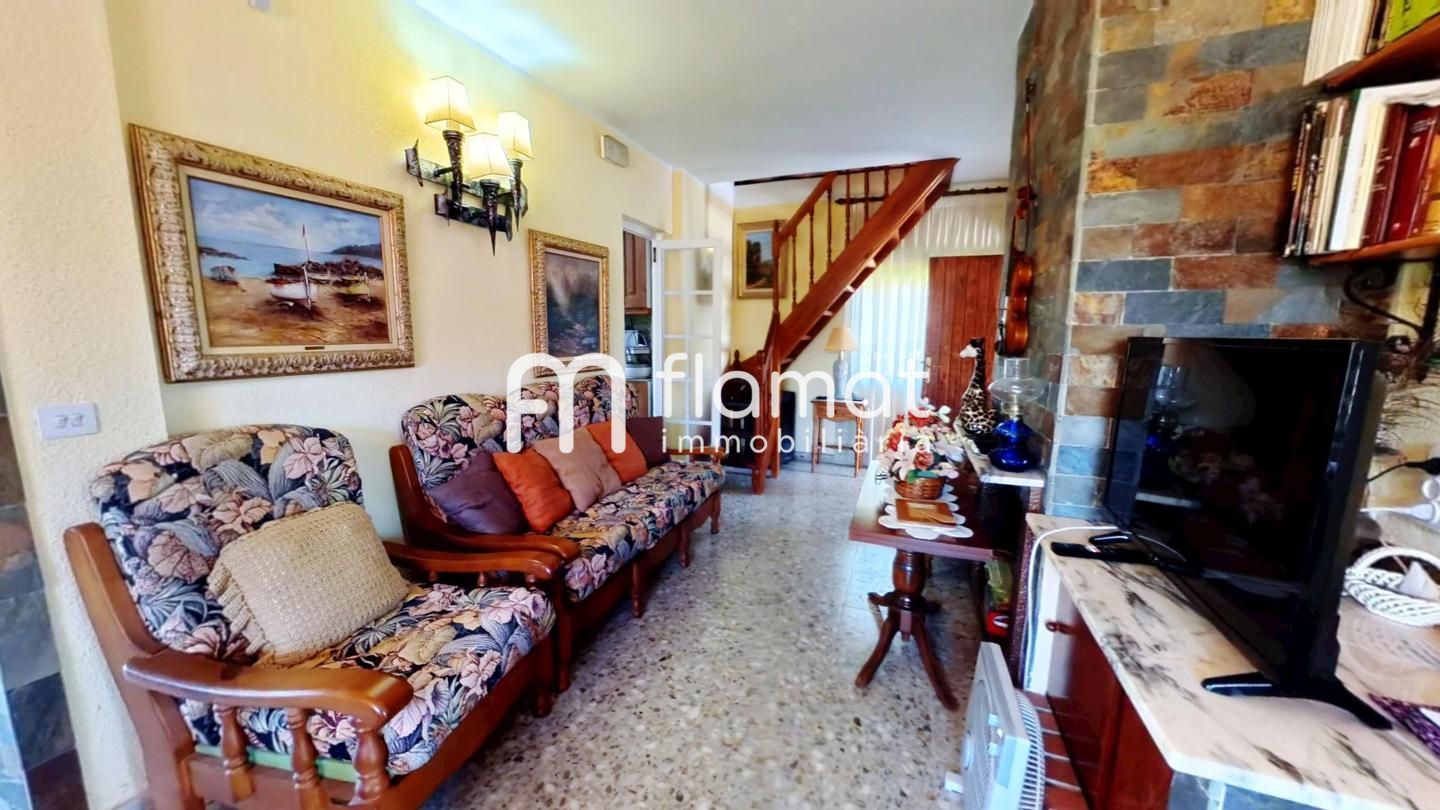 villas en el-catllar · carrer-de-salvador-segui-3-43764 358000€