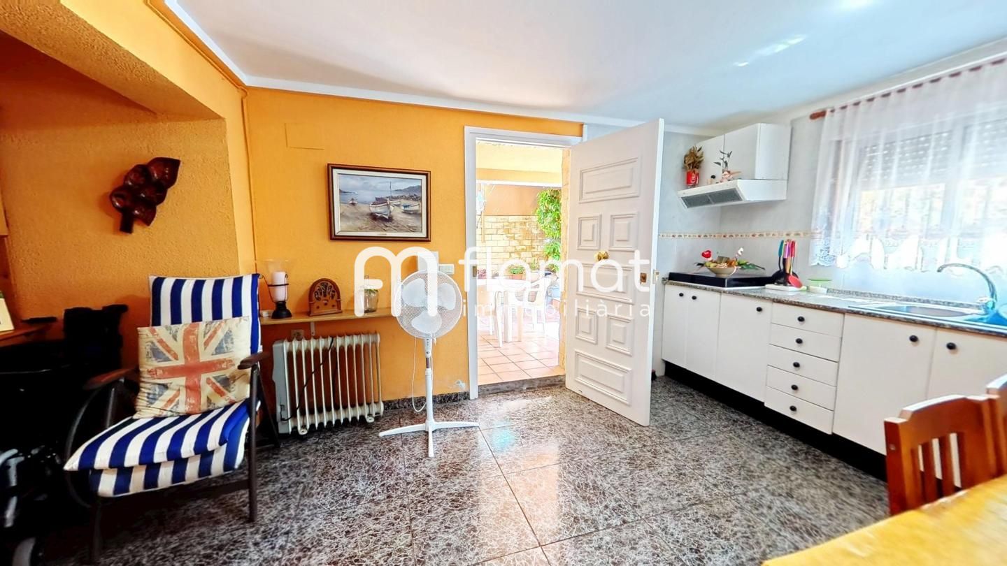 villas en el-catllar · carrer-de-salvador-segui-3-43764 358000€