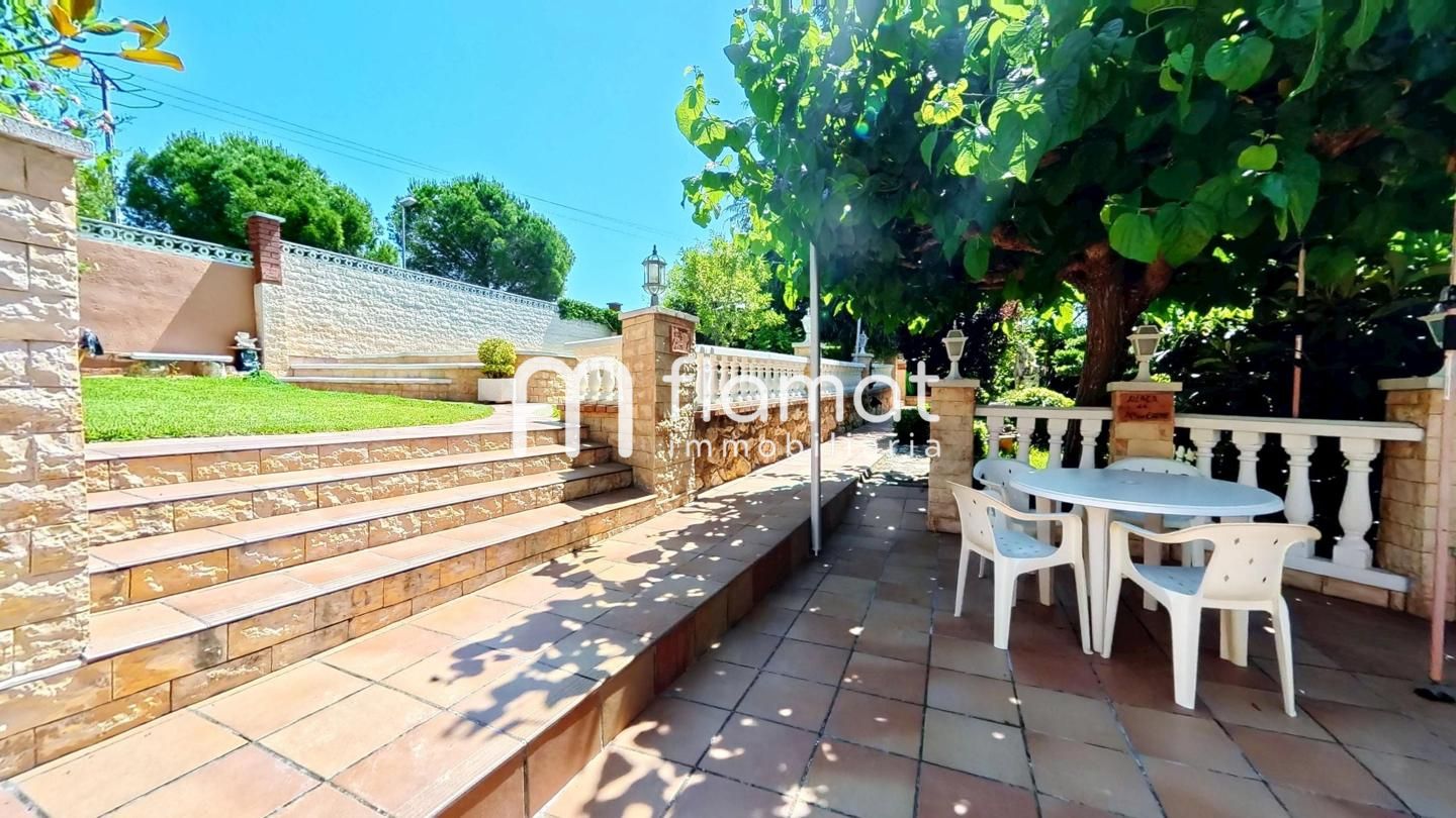 villas en el-catllar · carrer-de-salvador-segui-3-43764 358000€