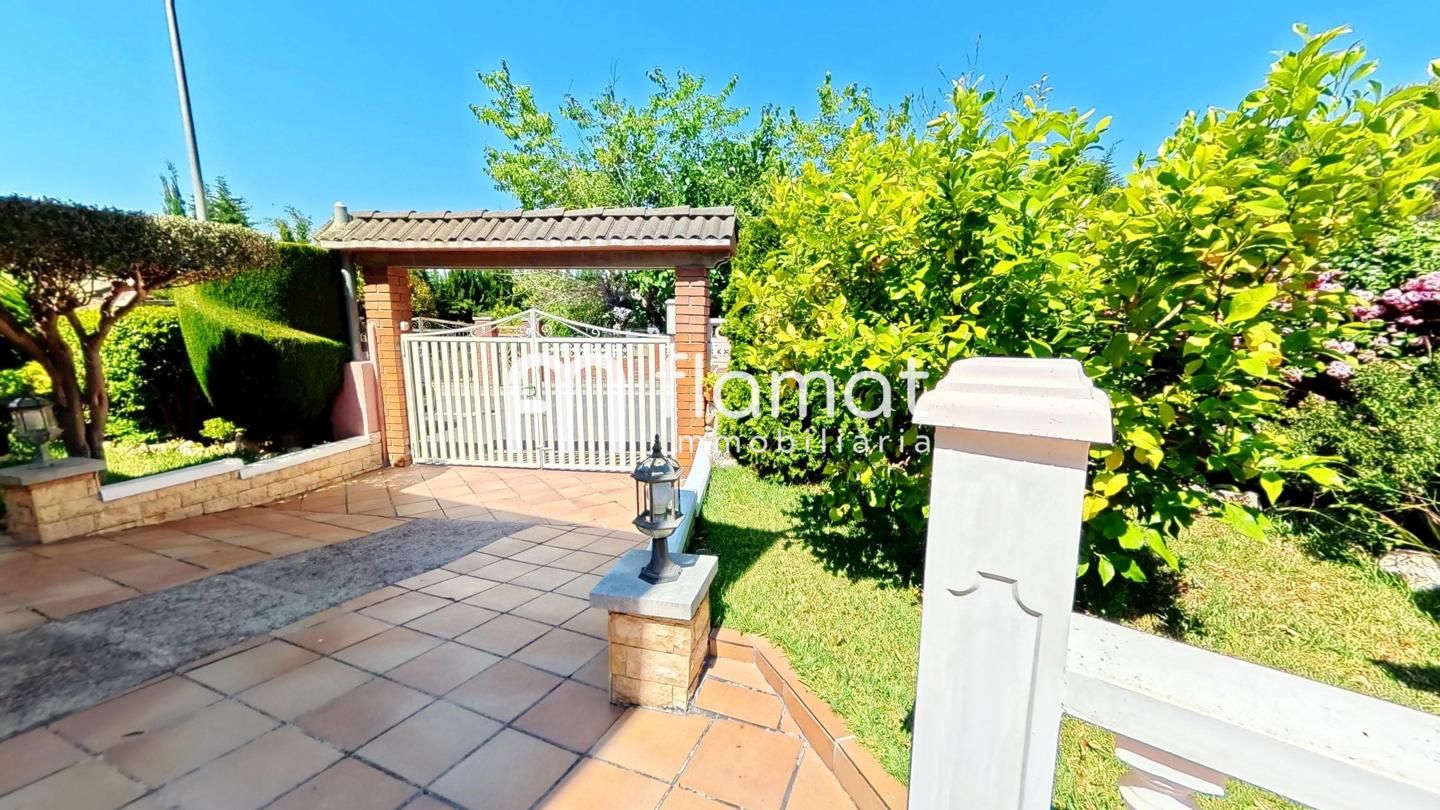 villas en el-catllar · carrer-de-salvador-segui-3-43764 358000€