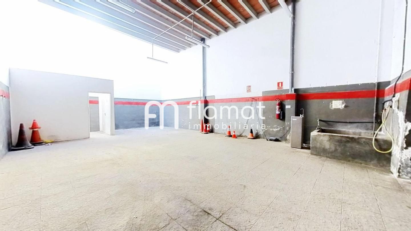 locales-comerciales en tarragona · carrer-de-l'assalt-7-43003 250000€
