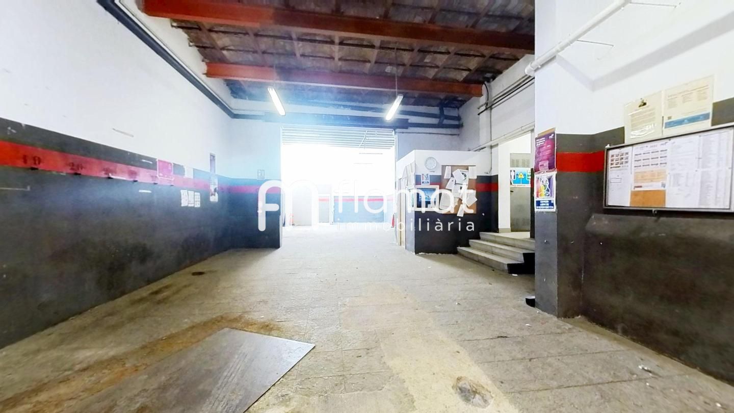 locales-comerciales en tarragona · carrer-de-l'assalt-7-43003 250000€
